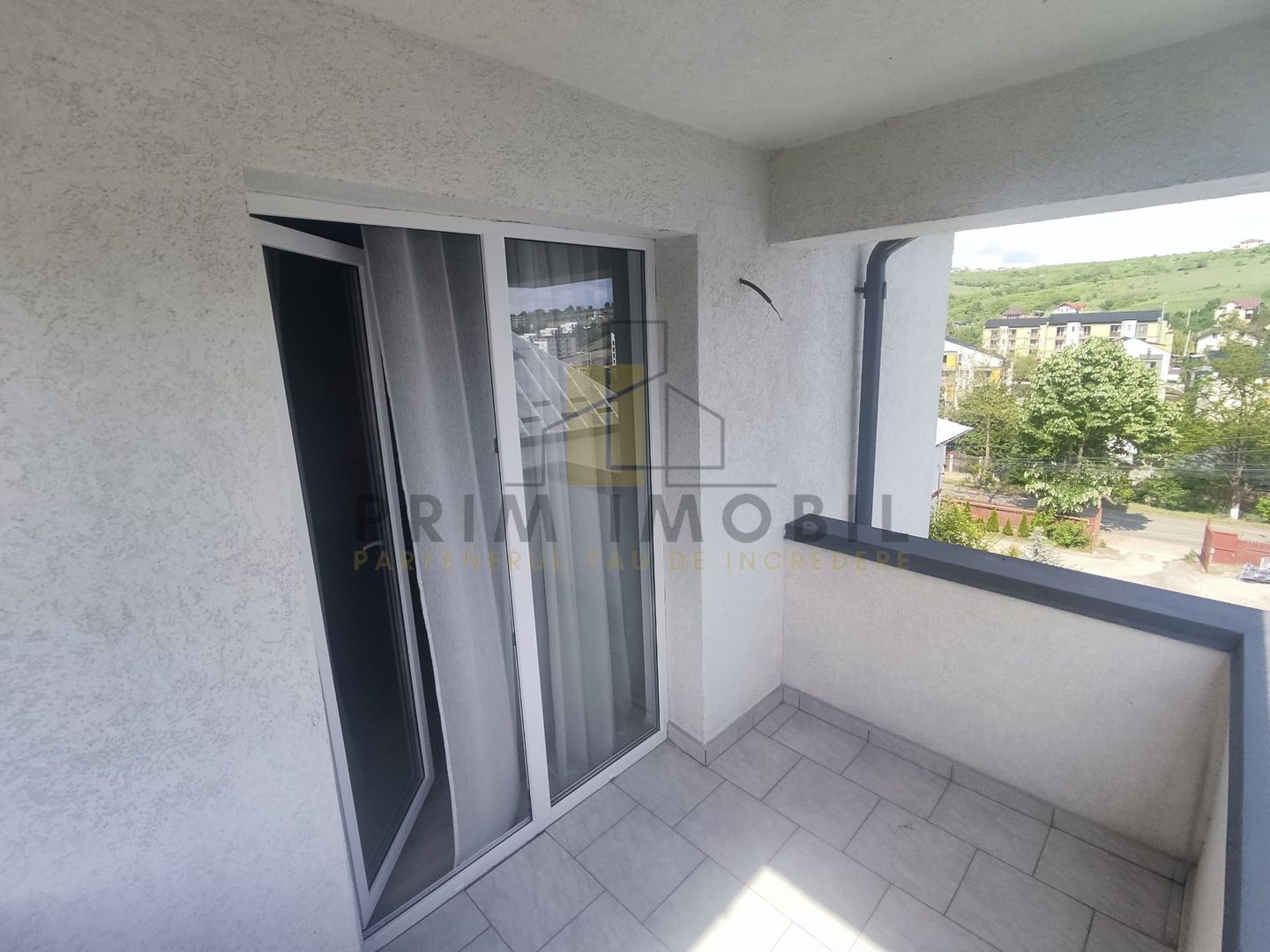 2 Camere Decomandat / Rond Pacurari/ Parcare inclusa - Poză 6