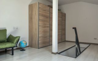 Apartament decomandat mobilat, 2 camere, lângă Lidl Vișoianu - Poză 3