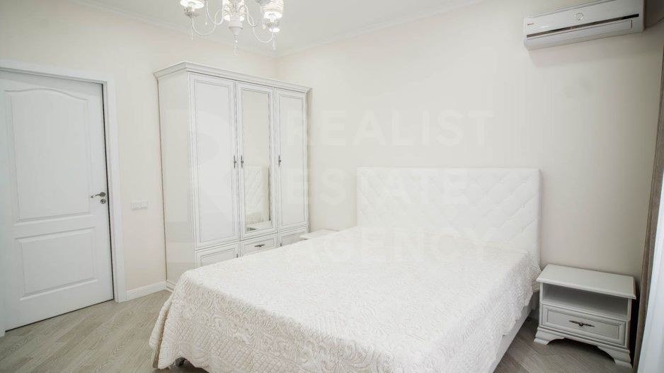 Chirie, apartament, 2 camere, str. Melestiu, sectorul Centru - Poză 3