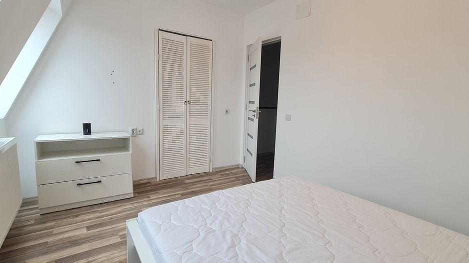 Casa mobilata si utilata in Cartier Izvor Tarlungeni Brasov - Poză 9