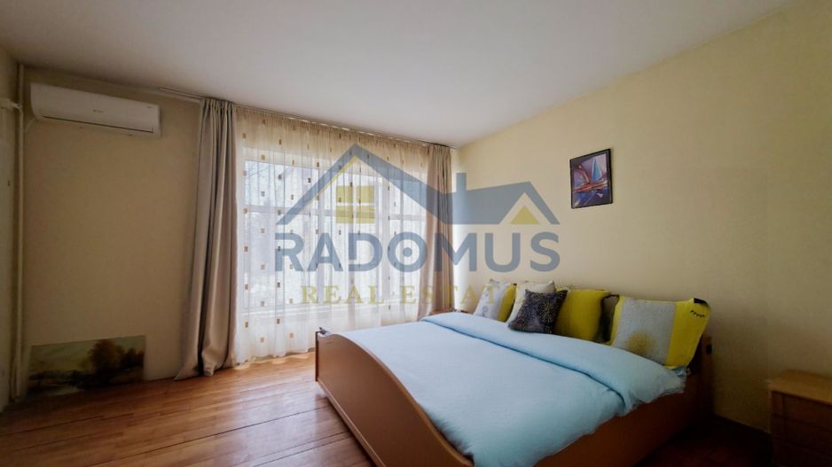 Vilă spațioasă, central, ideală pentru activități comerciale/birouri - Poză 11