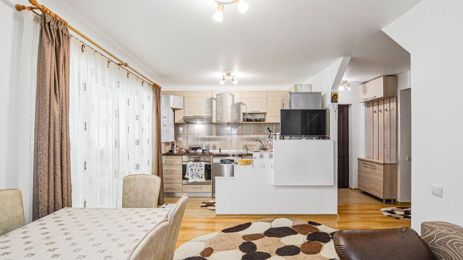 Apartament 3 camere finisat, cu parcare, zona Centrala Floresti - Poză 1