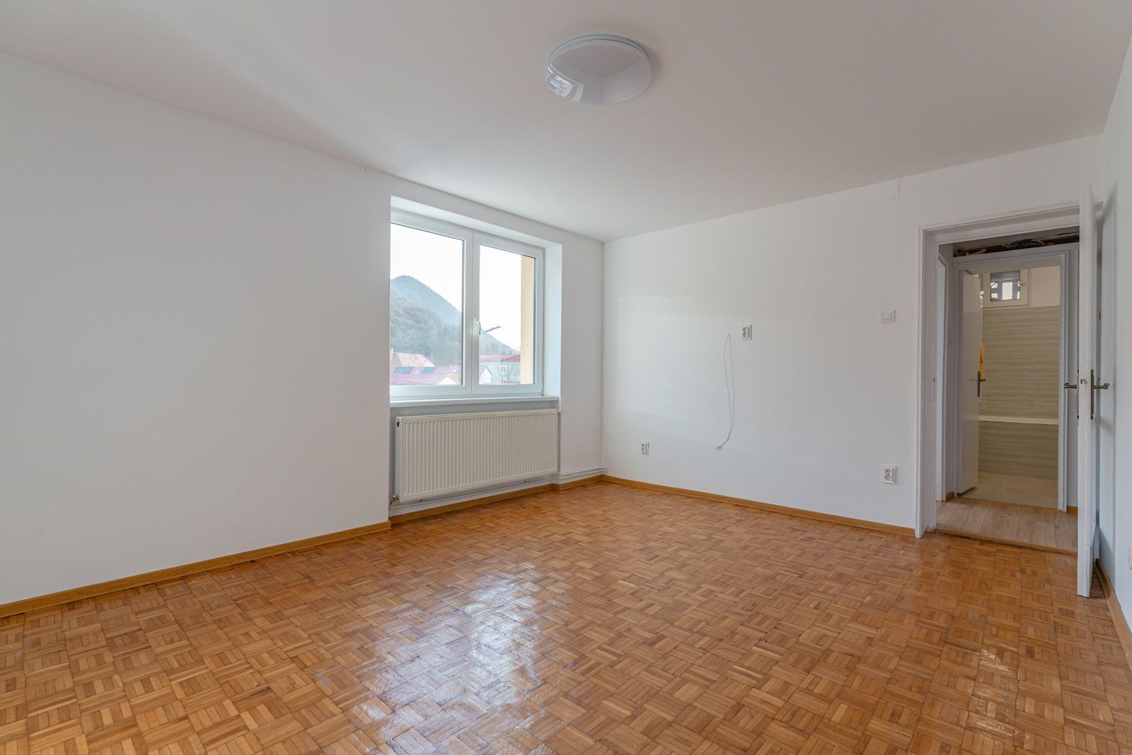 Apartament decomandat, 2 camere, 46 mp – Centru Civic, Brașov - Poză 2