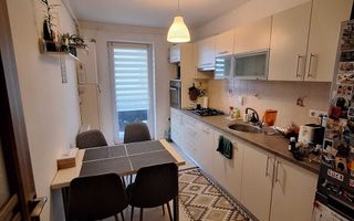 Apartament modern 3 camere 2 bai 2 balcoane etaj 2 si parcare Turnisor - Poză 2