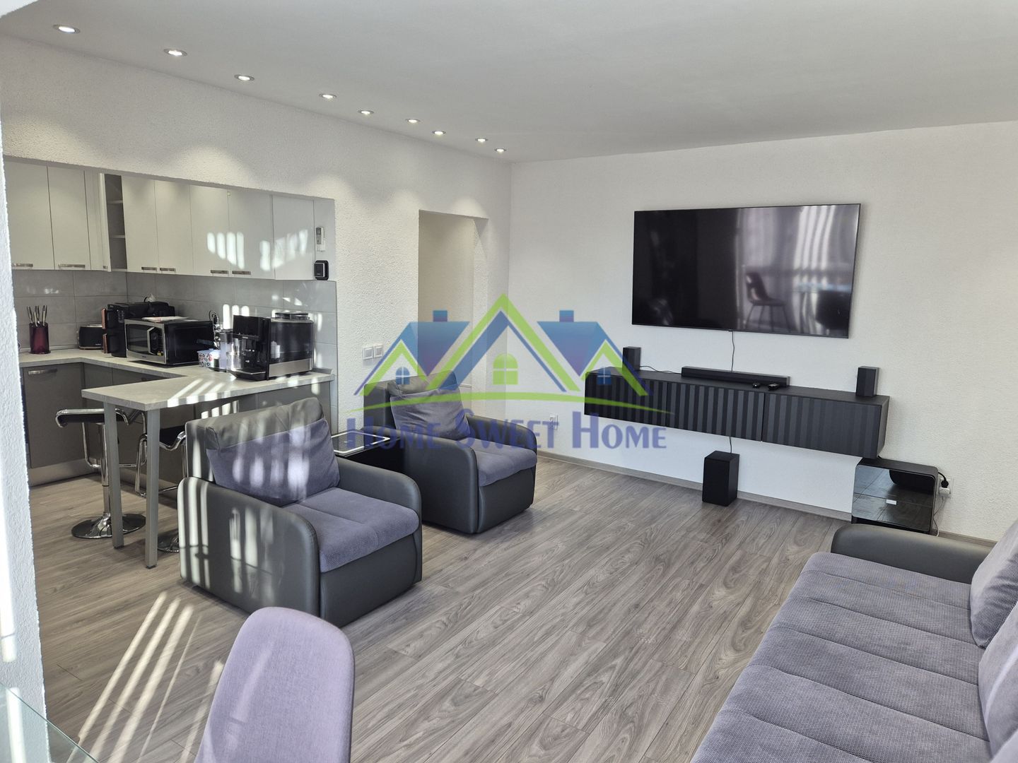 Apartament 2 camere super modern – Micro 2(Pompieri), etaj 3, tot nou! - Poză 1