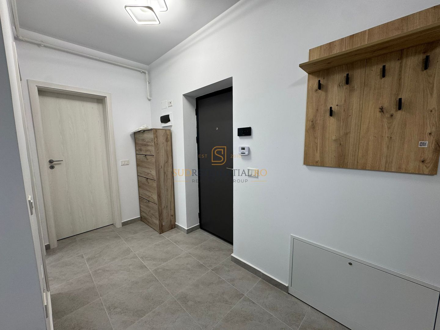 Apartament 2 camere tip studio de inchiriat  – Grand Kristal, Sector 4 - Poză 6