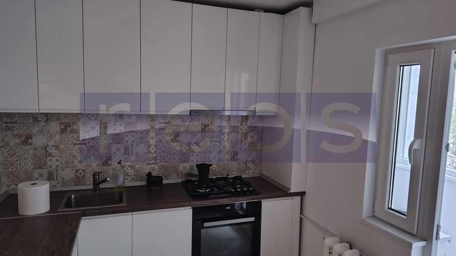 VANZARE 3 CAMERE I DECOMANDAT I FOARTE SPATIOS I MOBILAT I GORJULUI - Poză 4