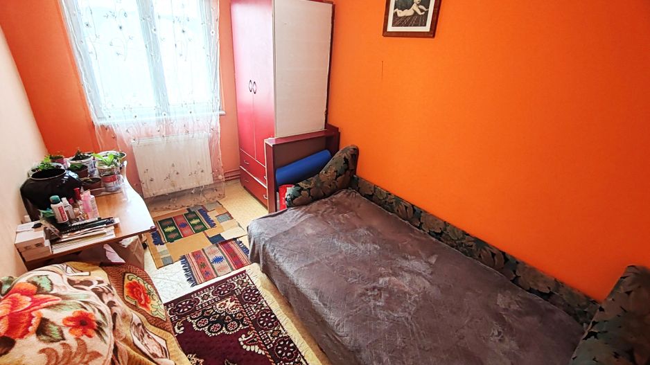 3 Camere, Central, Ideal pentru Familie, Liniste, An '81 - Poză 6