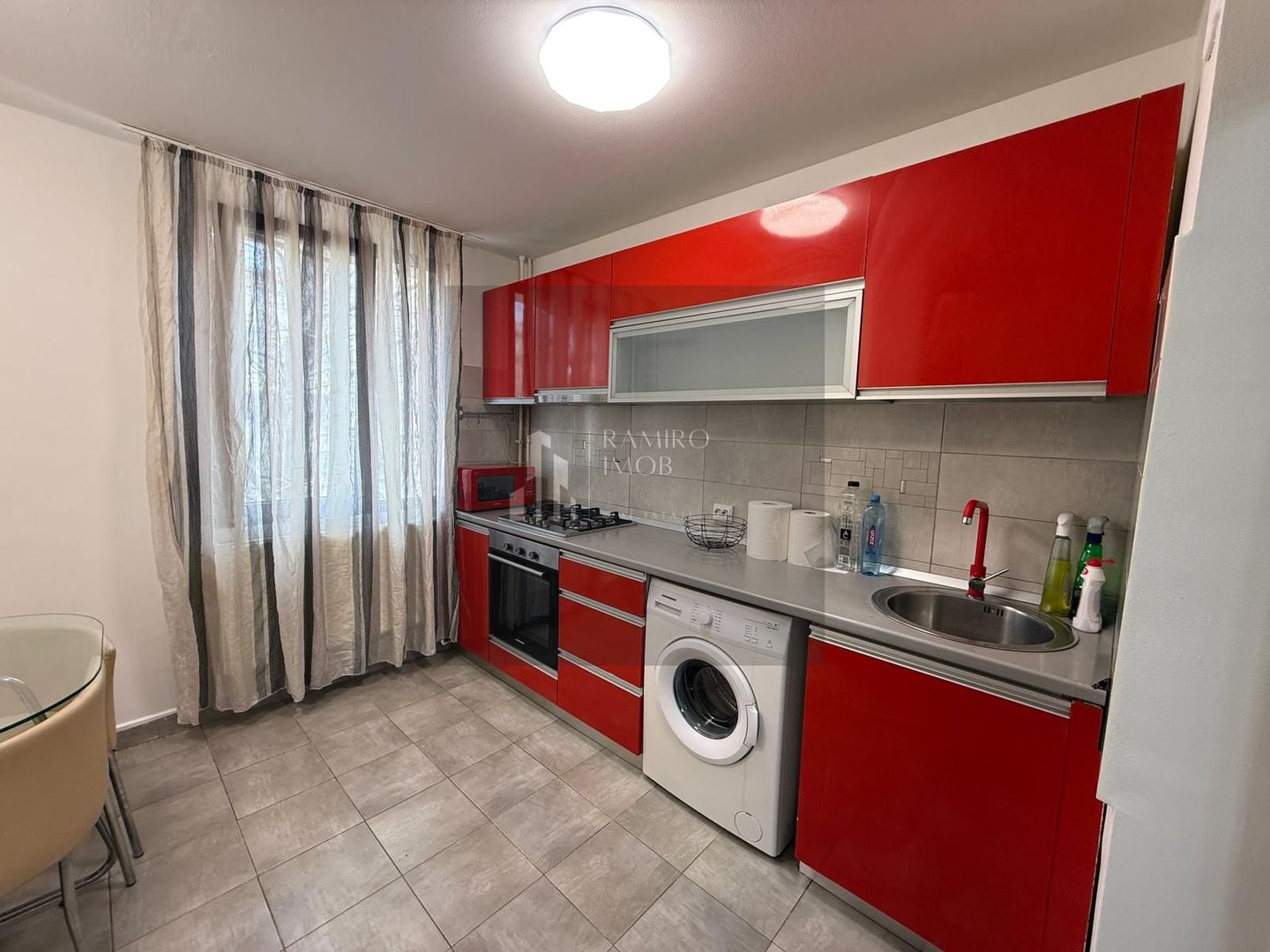 Apartament 3 camere semidecomandat Drumul Taberei - Poză 2