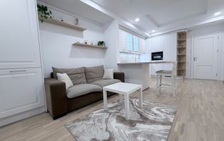VANZARE 3 CAMERE | ETAJ 1/1 | LOC PARCARE INCLUS | VEDERE PISCINA | COSMOPOLIS