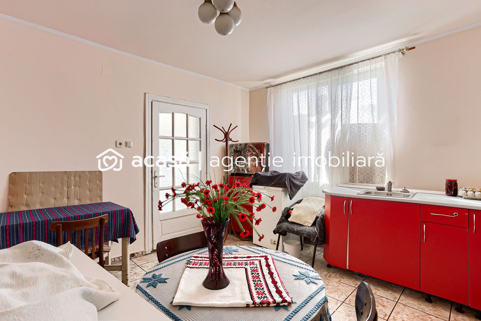 PRET REDUS! Casa la Macea - Poză 8