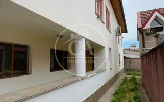 Casa de vânzare cu 8 camere de tip P+E+M in zona Rogerius, Oradea - Poză 30