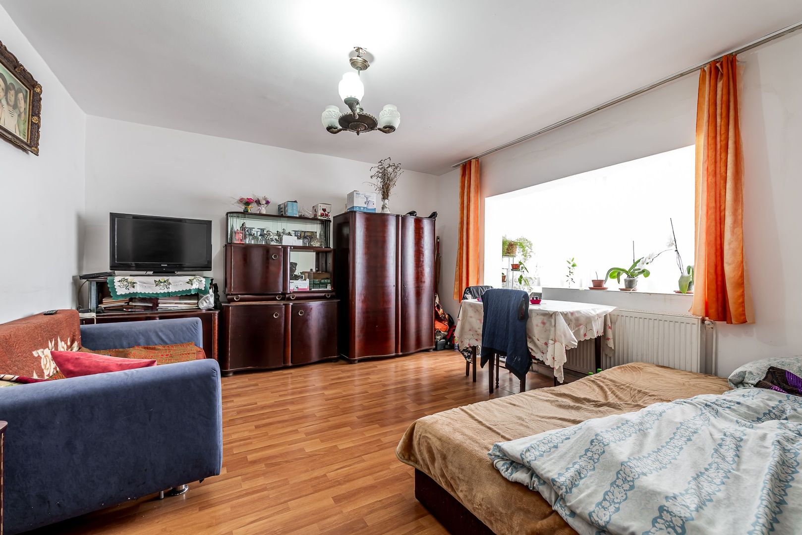 Apartament cu 3 camere decomandat la parter in Confectii Comision 0% - Poză 3