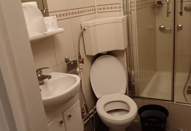 Apartament elegant I Piață Universitatii I 106 MP I 5 minute Metrou - Poză 8