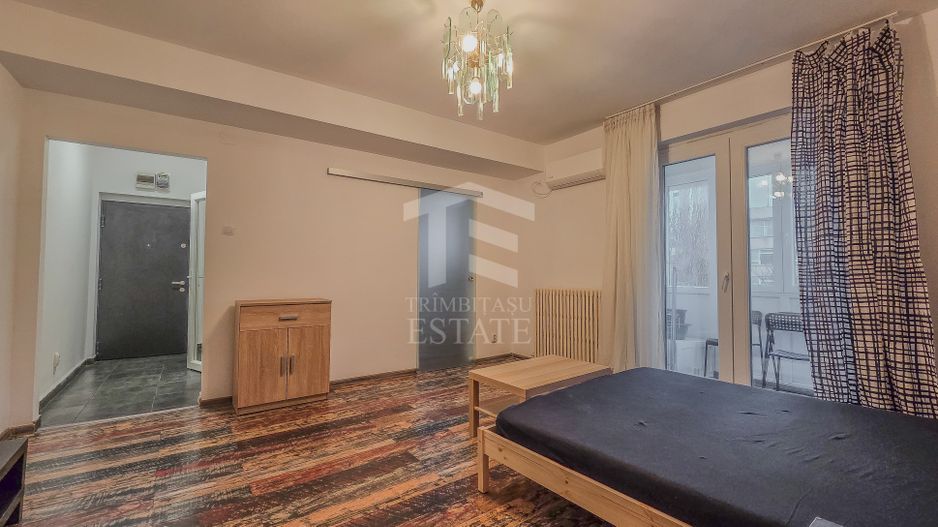 Garsonieră spațioasă de închiriat – Universitate | Str. Academiei - Poză 2