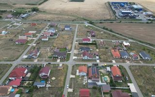 Casa la gri in Frumuseni - Poză 12