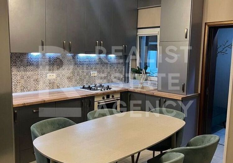 Casa in ansamblu minirezidential | 3 camere | Cramă - Poză 1