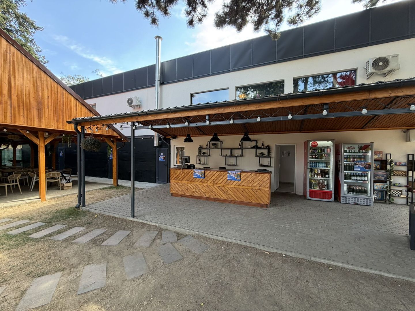 Afacere la cheie pe Strandul Neptun: restaurant, terasa, sala de evenimente - Poză 14