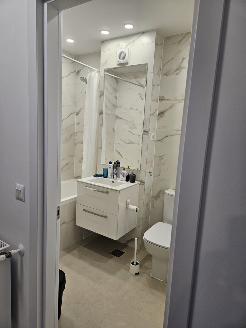 Prima inchiriere- 2 camere Hils Brauner, 5 min metrou, etaj 3, modern si spatios - Poză 5