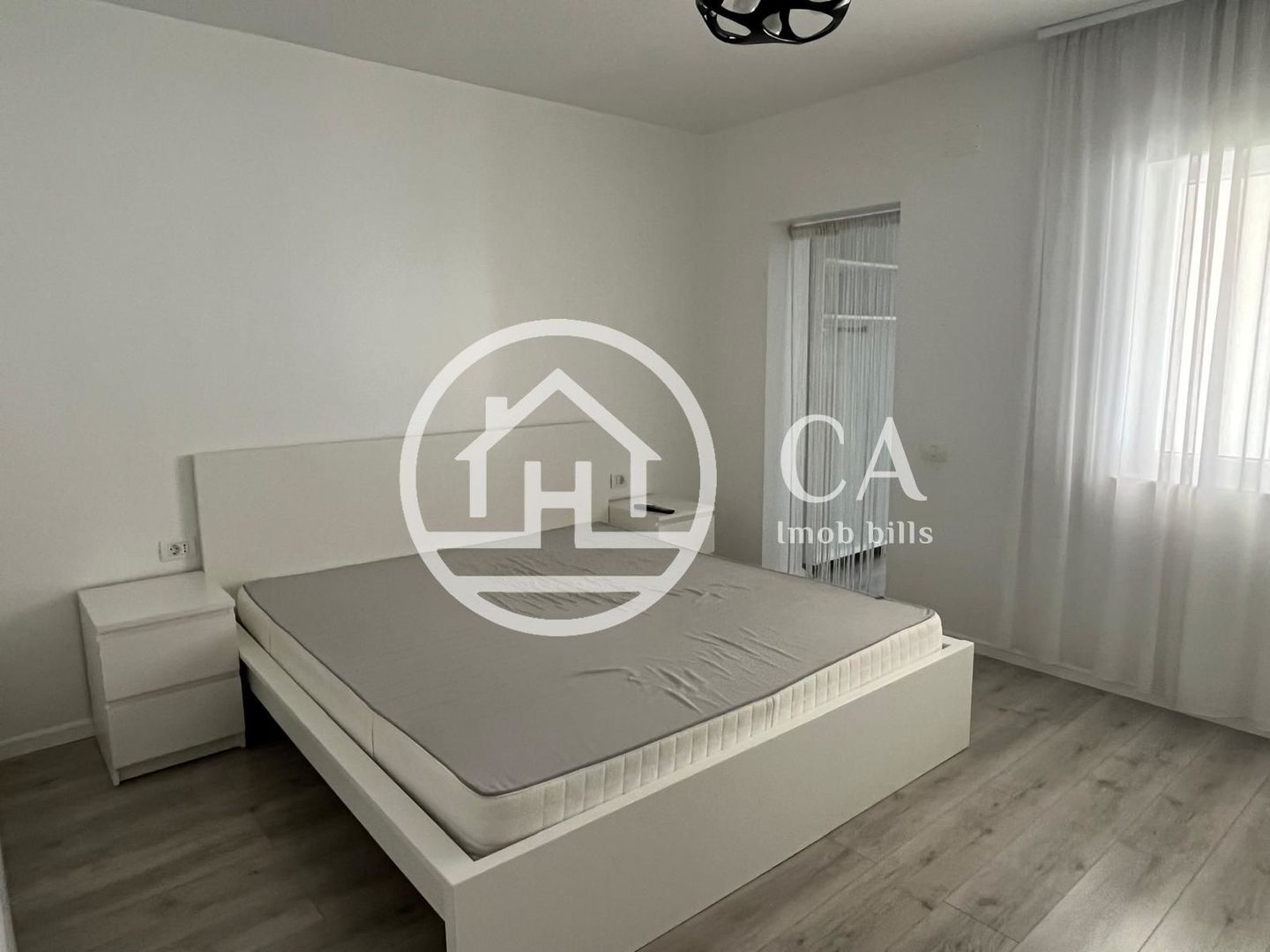 Apartament la casa de închiriat cu 3 camere în Santandrei, Bihor - Poză 6