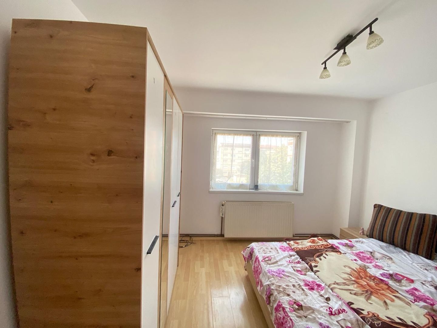 Apartament cu 2 camere de închiriat - Poză 2