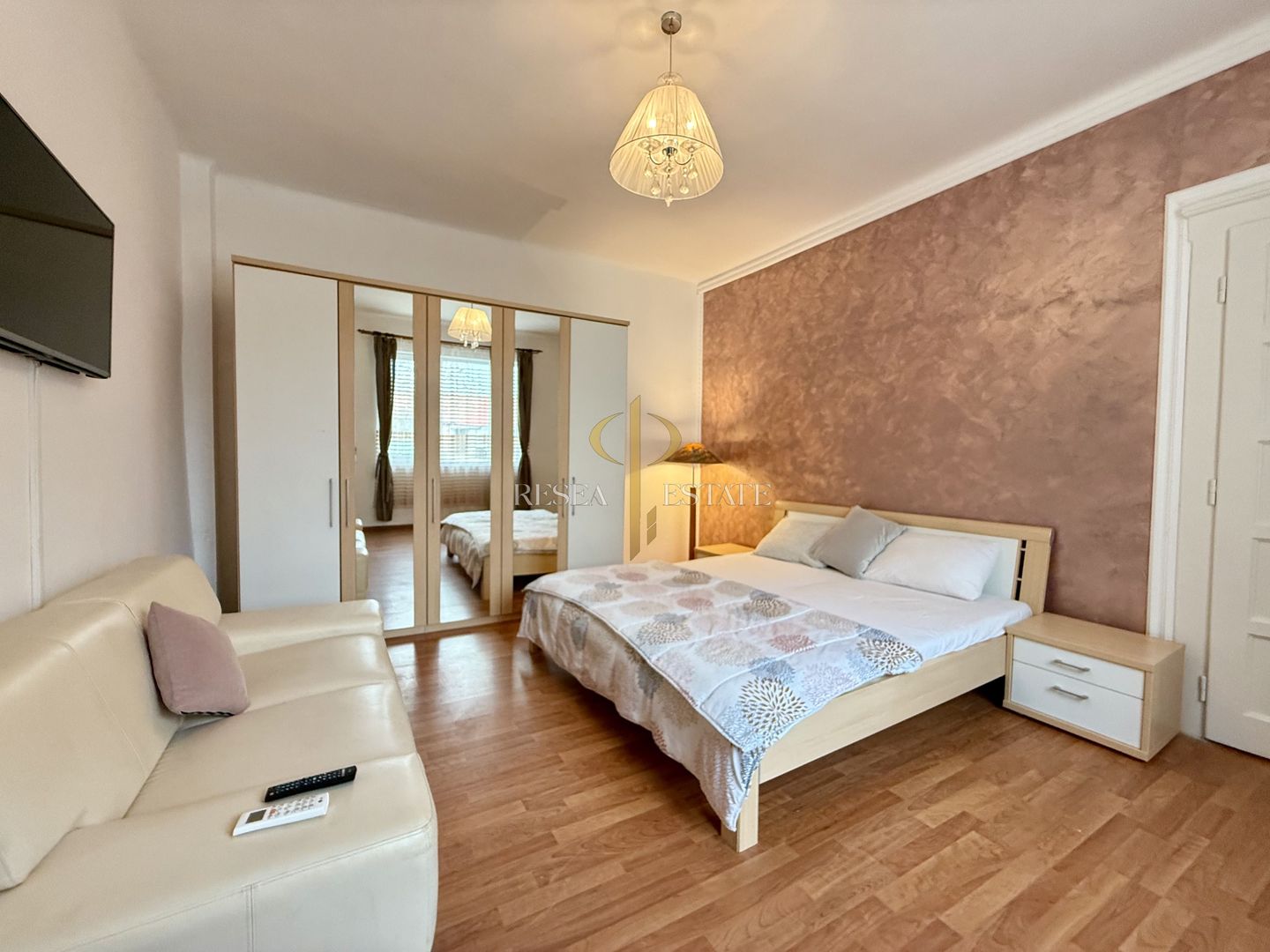 Apartament cu 2 camere| Curte și parcare privată| Brâncoveanu - Poză 1