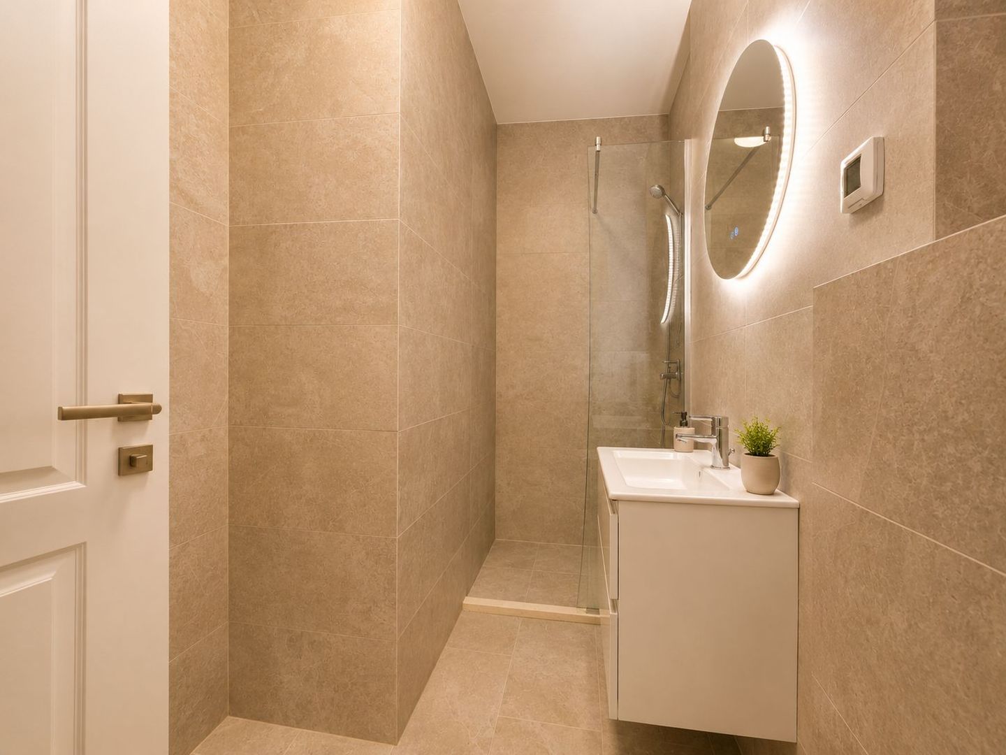 Apartament 4 camere de închiriat Armenească – Universitate NOU - Poză 11