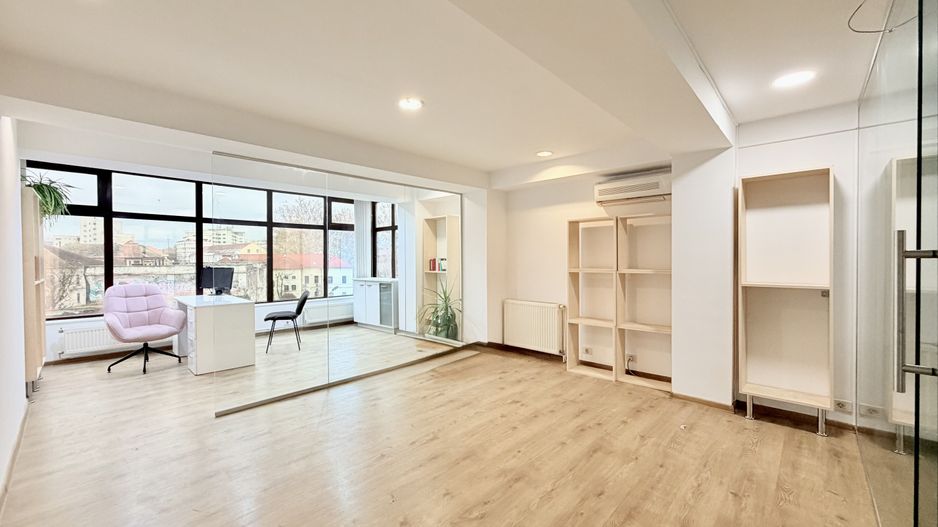 Spațiu de birouri premium – Clasa A, în zona centrală Timișoara - Poză 1