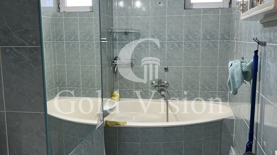 Apartament cu 3 camere, etajul 5/6, decomandat, zona Unirii - Poză 9