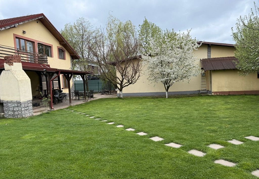 Casa individuala 4 camere | Ghermanesti | 200 mp | Teren 1400 mp | Cladire anexa - Poză 2