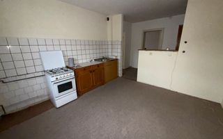 De vanzare apartament 3 camere, Cetate - Poză 8