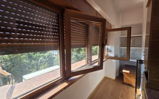 Apartament deosebit cu scara interioara si 4 camere ~ pozitie centrala - Poză 3