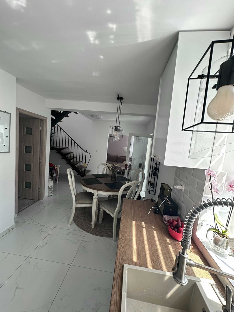 Casa de vanzare zona Titulescu - Poză 4