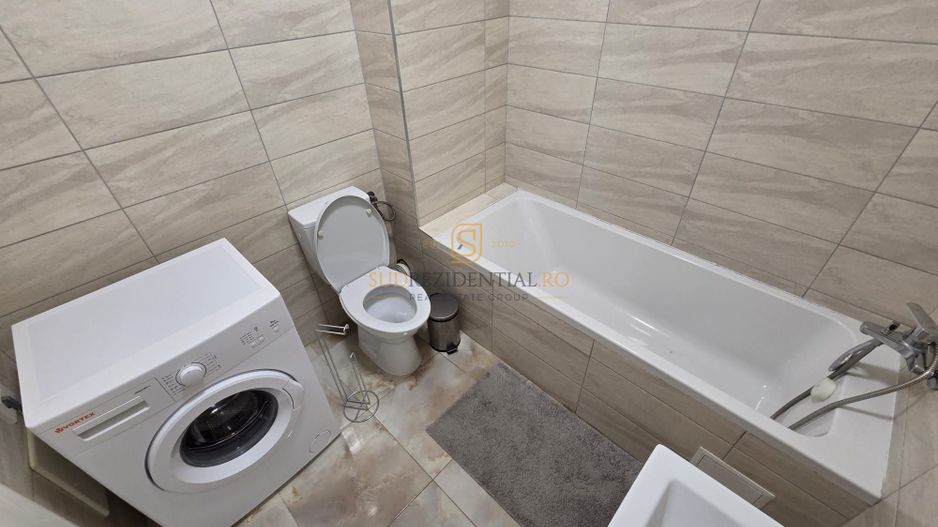 Apartament 2 camere de închiriat, The Grand Kristal Residence Sector 4 - Poză 8