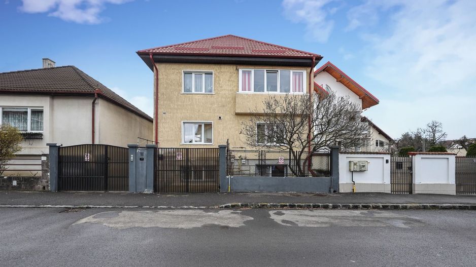 Apartament cu 3 camere la casa | Curte 130 mp | Zona Grivitei strada Vulcan - Poză 3