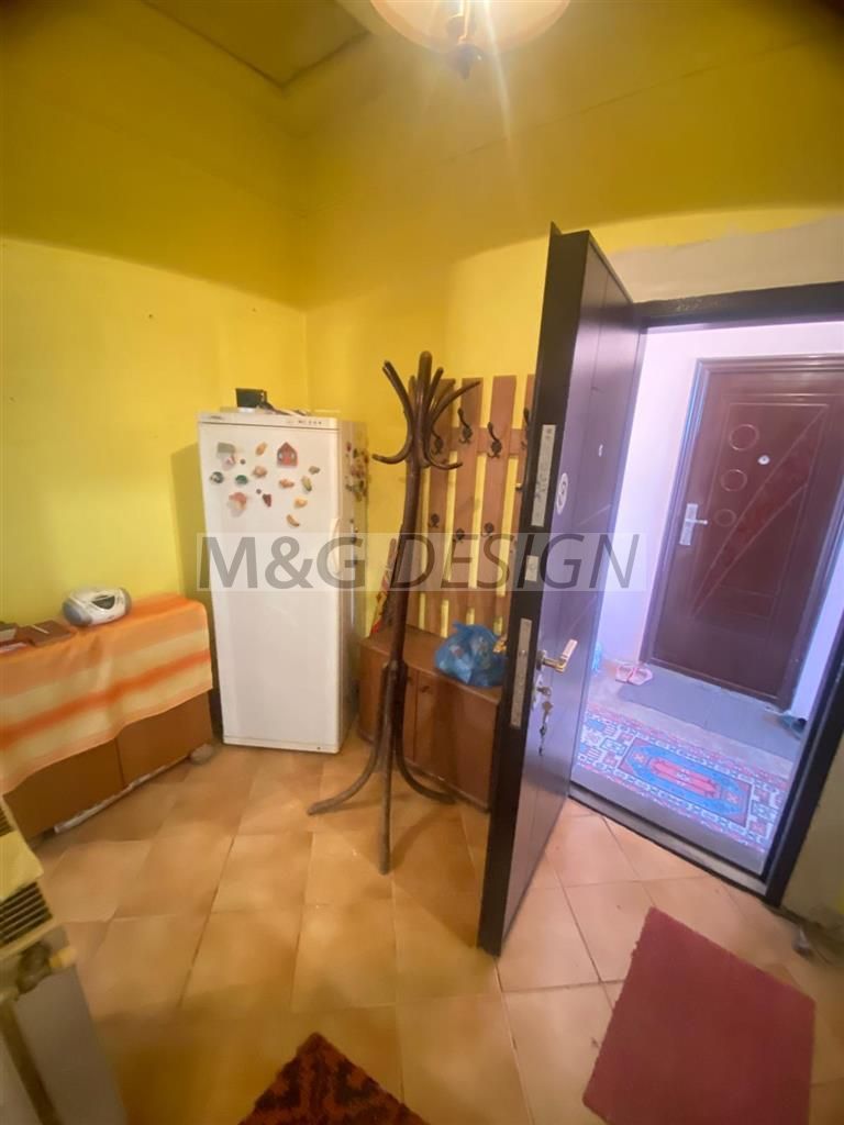 Apart la casa Bogdanestilor  curte  acces cu masina centrala proprie - Poză 11