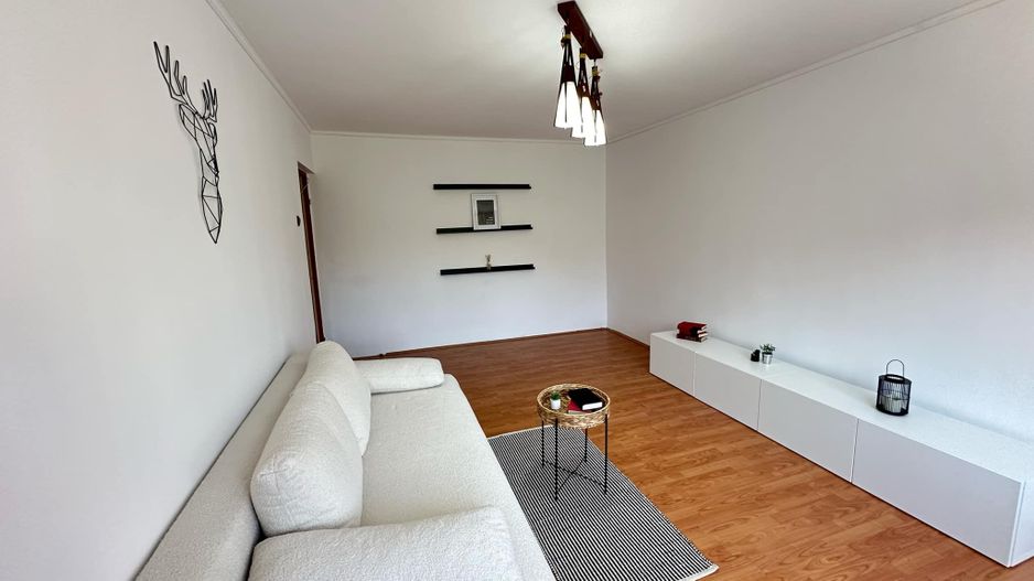 Închiriere apartament, proaspăt renovat și mobilat, Centru Buftea - Poză 1