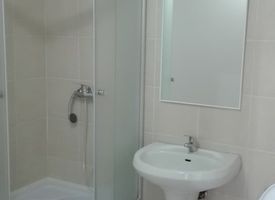 Apartament spațios 2 camere, 2 băi, centrală, bloc 2014, metrou 2 min - Poză 7