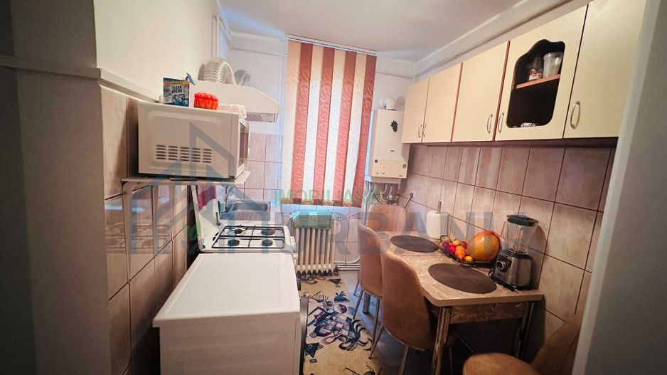 Apartament de vânzare, Hârlău, etaj 1, mobilat - Poză 6
