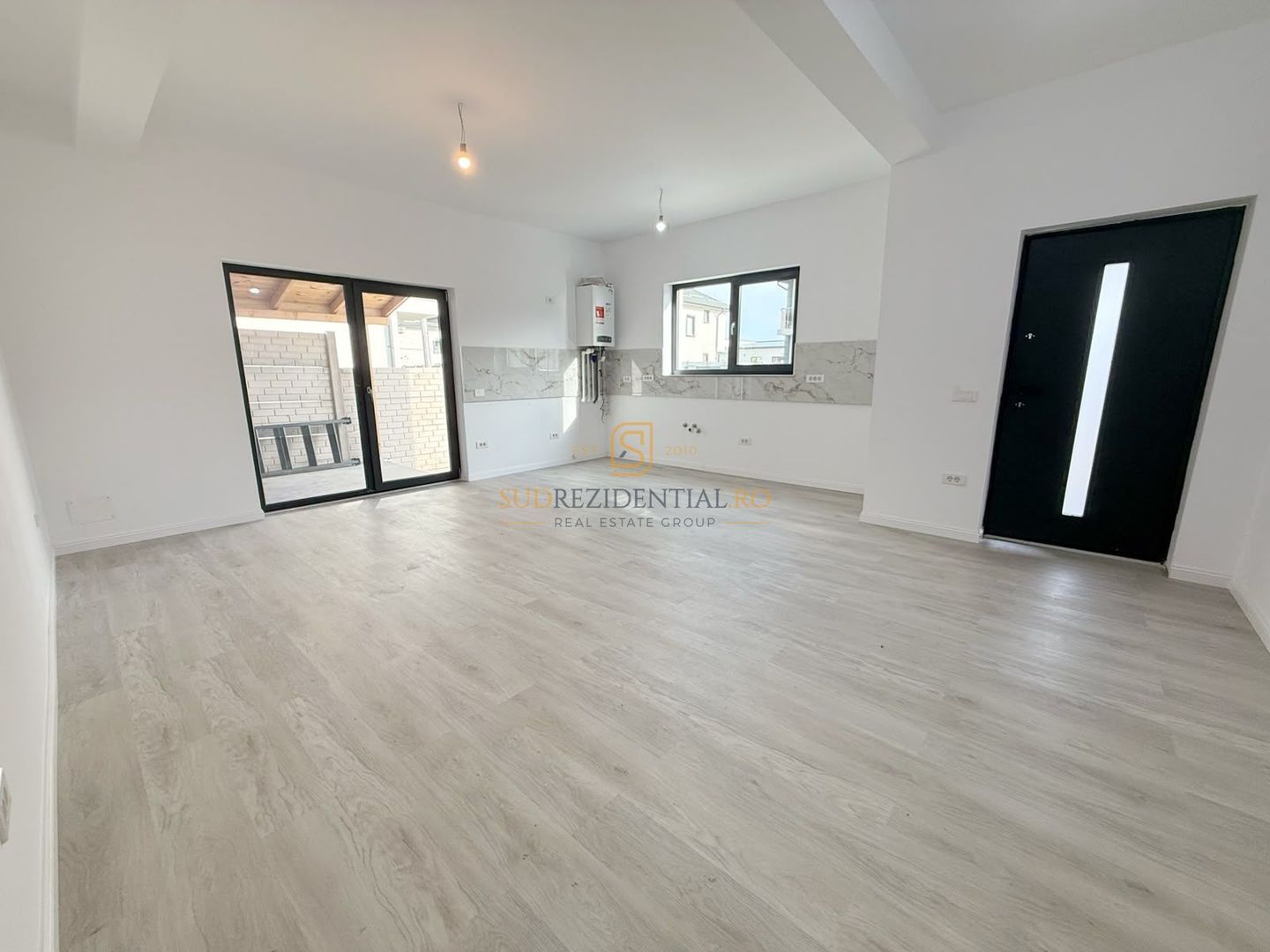 Casa Individuala cu 4 Camere si 2 Bai | Teren 343 mp, zona centrala - Poză 2