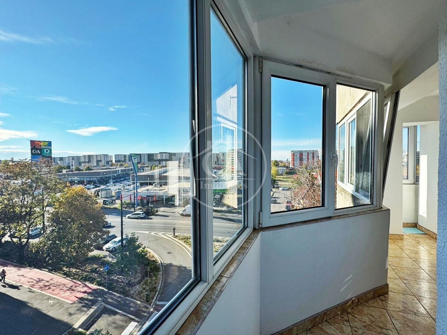 Apartament de închiriat cu 4 camere în zona Decebal, Oradea - Poză 9