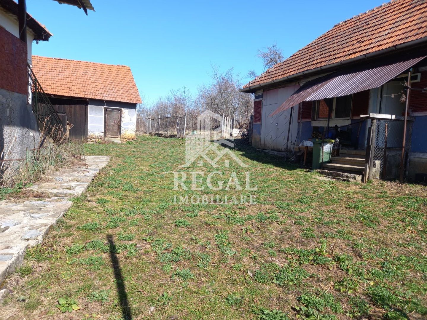 Două case de vânzare – Cerisor – teren generos 6996 mp - Poză 7