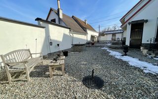 PENSIUNE DE VÂNZARE PORUMBACU DE SUS - Poză 32