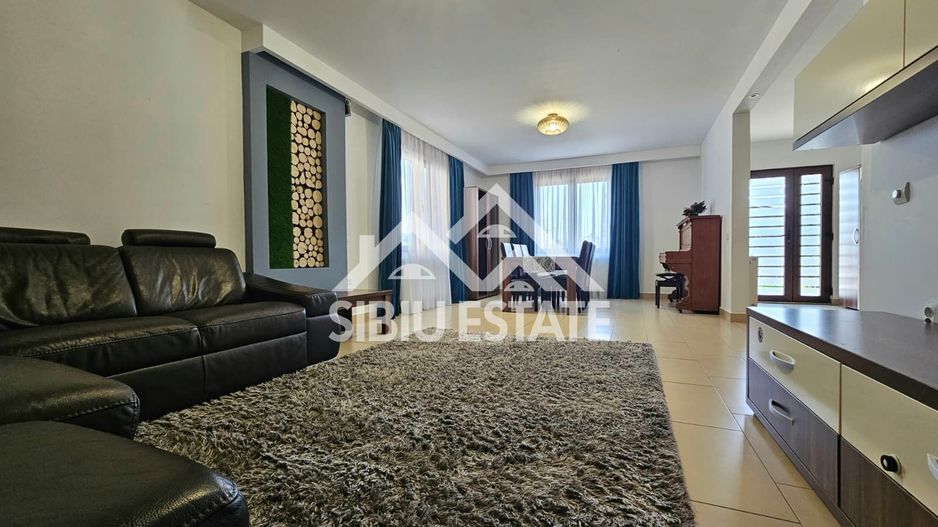 Casa de inchiriat 6 parcari - Poză 2