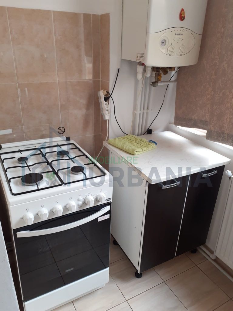 Inchiriez apartament 2 camere decomandat.#. - Poză 4
