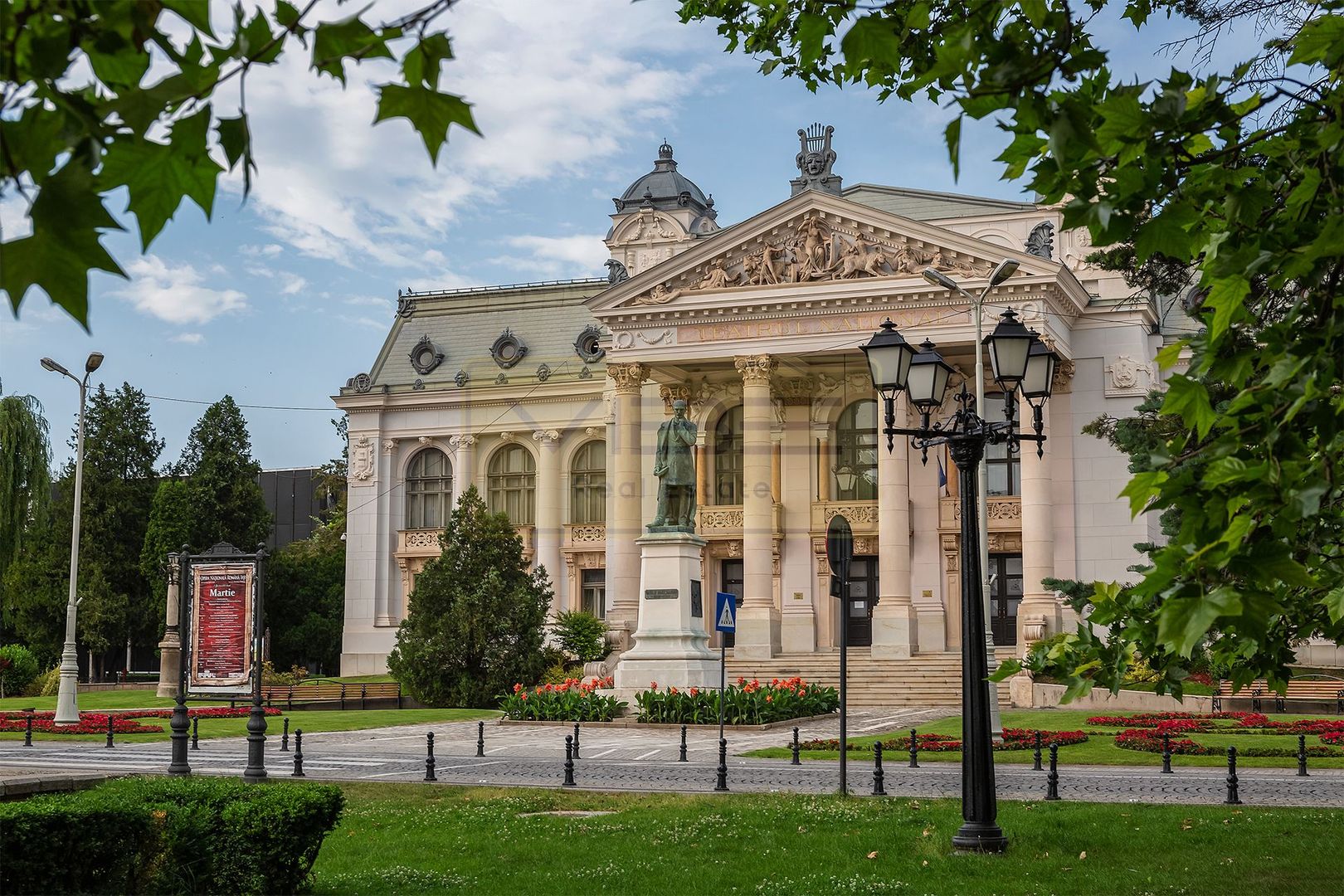 Primaria Iasi- Centru- Filarmonica ! - Poză 3