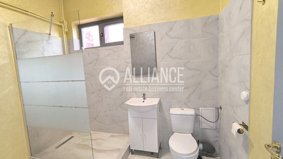 Capitol Bulevardul Mamaia Vila D+2E+M - Poză 18