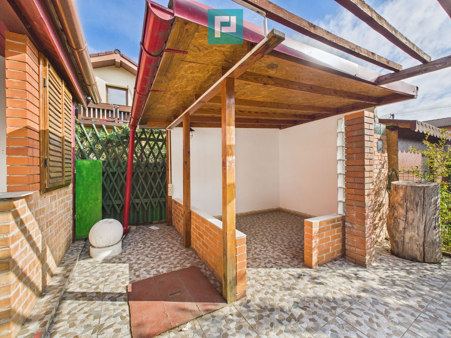 Casă cu o cameră, teren 350 mp în Subcetate - Poză 5