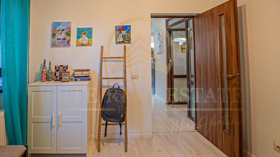 Viluta cocheta cu curte frumoasa in Mamaia Sat! - Poză 29