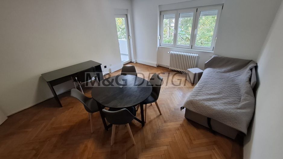 Medicina, etaj 3, CENTRALA, renovat recent - Poză 8